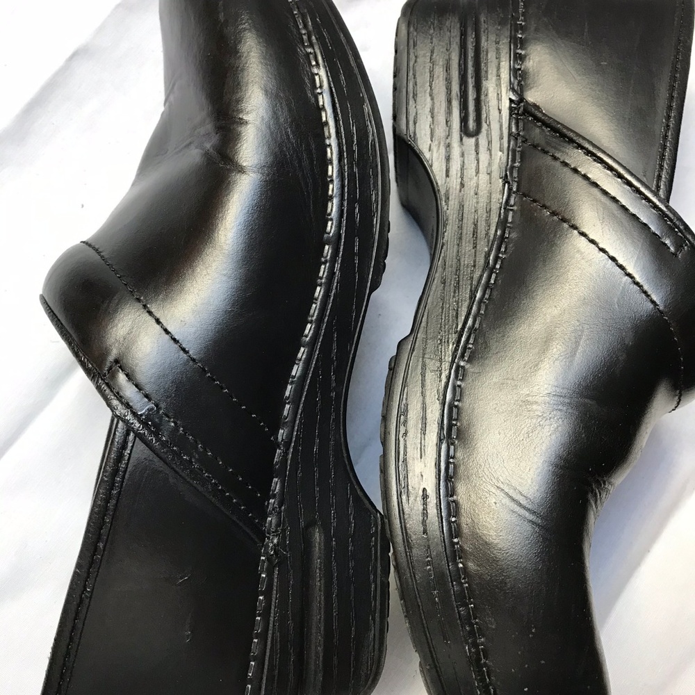 Dansko Profession Clogs_5